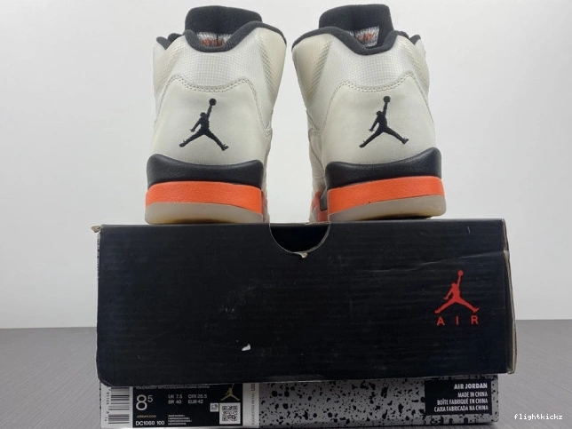 Total Retro Orange Jordan 5 DC1060-100 1125